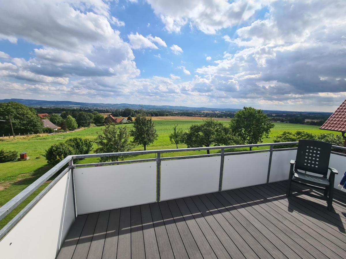 Moderne Ferienwohnung Mit Aussicht Бад Ойнхаузен Екстериор снимка